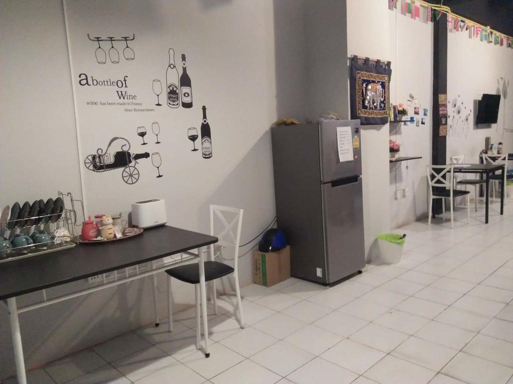 The Galiness International Backpacker Hostel Phuket Patong Eksteriør billede