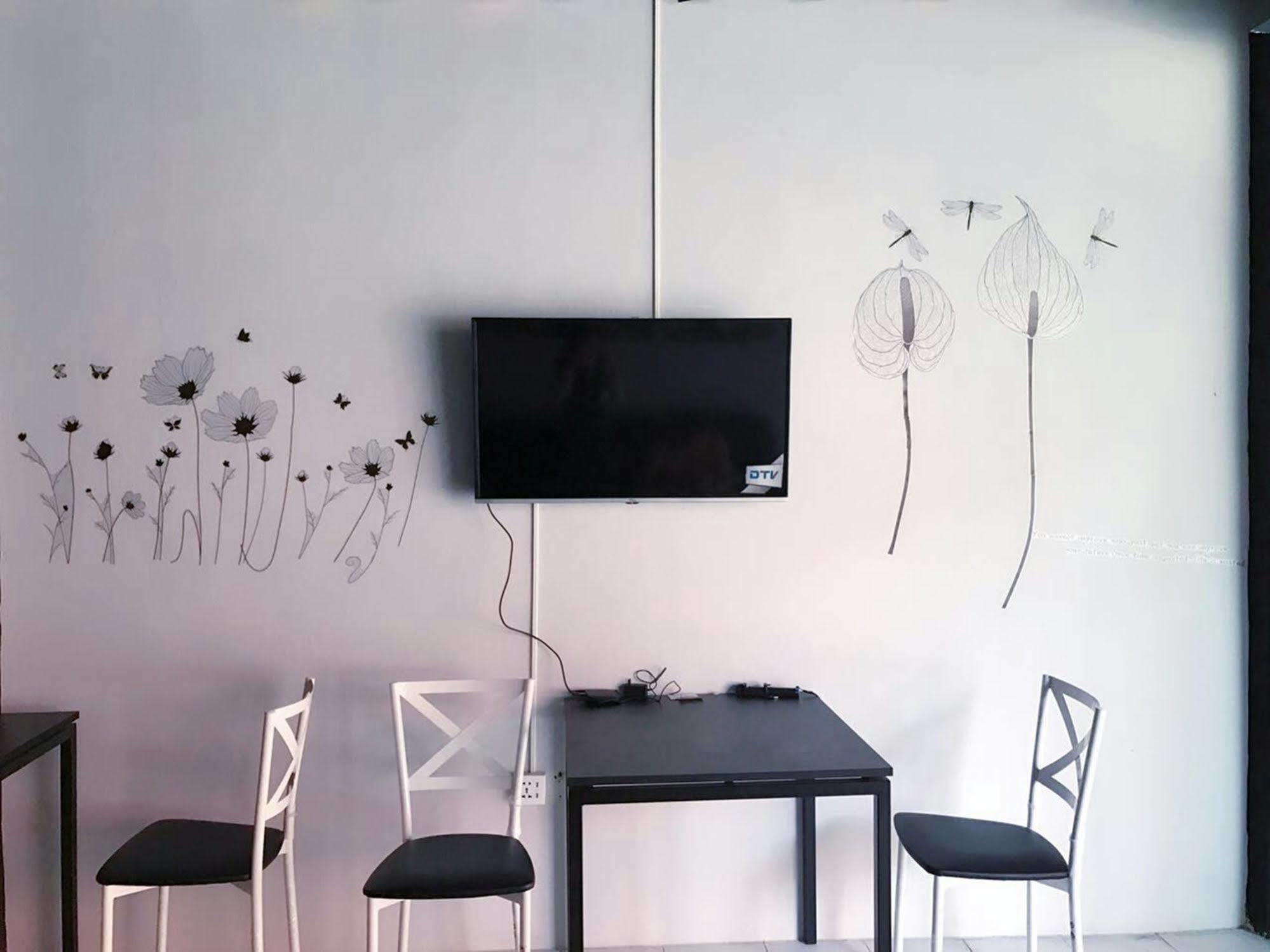 The Galiness International Backpacker Hostel Phuket Patong Eksteriør billede