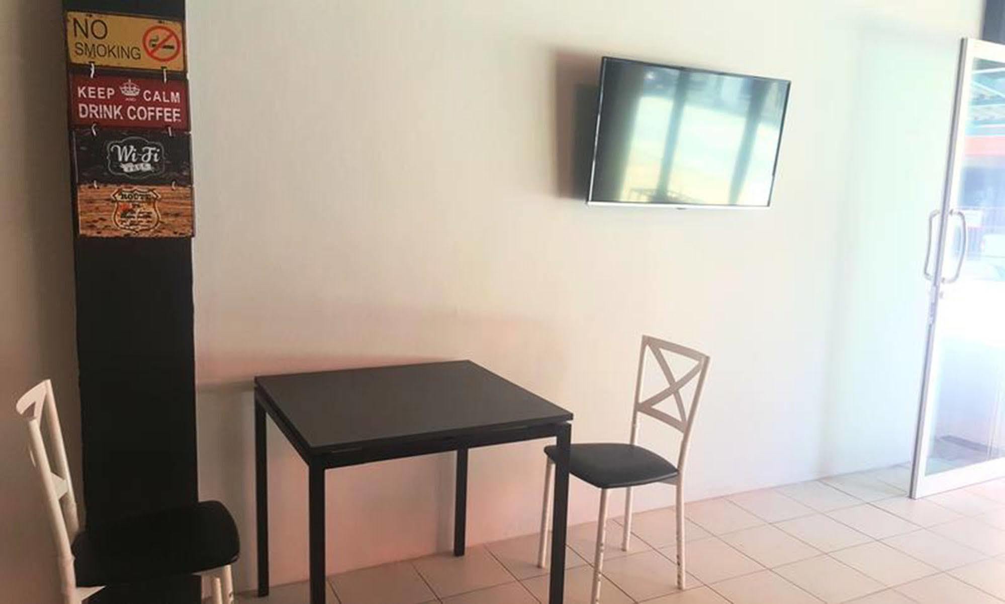 The Galiness International Backpacker Hostel Phuket Patong Eksteriør billede