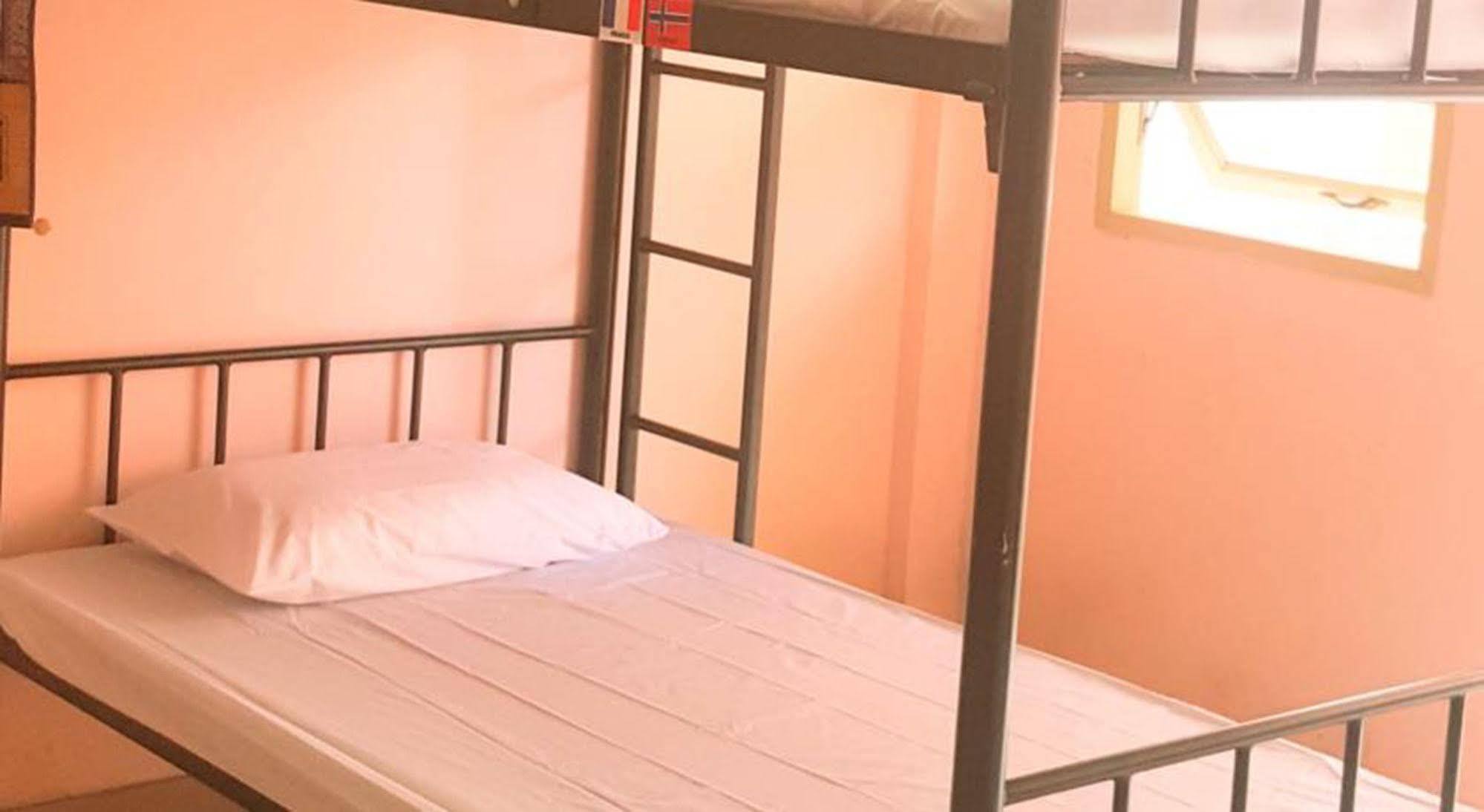 The Galiness International Backpacker Hostel Phuket Patong Eksteriør billede